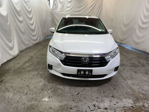 Used 2023 Honda Odyssey Touring image 3