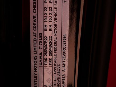 Used 2024 Bentley Bentayga Extended Wheelbase image 25