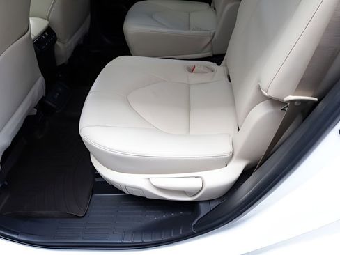 Used 2022 Toyota Highlander Limited image 22