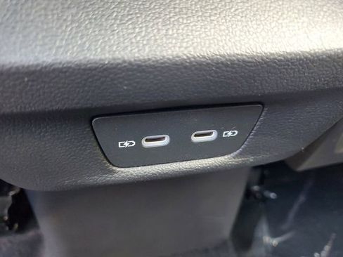 New 2026 Volkswagen Tiguan SE R-Line FWD image 12