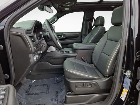 Used 2023 GMC Yukon SLT w/ SLT Premium Package AWD/4WD image 16