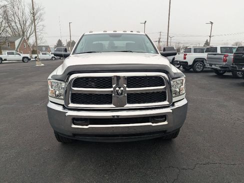 Used 2018 RAM 2500 Tradesman w/ Chrome Appearance Group image 2