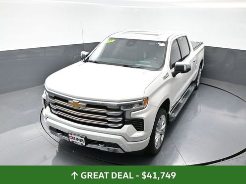 Used 2022 Chevrolet Silverado 1500 High Country w/ High Country Premium Package image 49