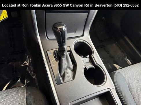 Used 2017 Toyota Camry LE FWD image 23