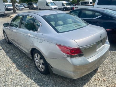 Used 2010 Honda Accord EX-L image 2