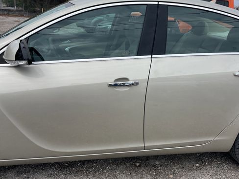 Used 2013 Buick Regal Premium image 12