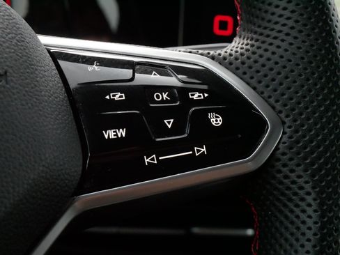 Certified 2022 Volkswagen GTI SE FWD image 25