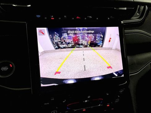 Used 2022 Jeep Grand Cherokee Limited 4xe image 13