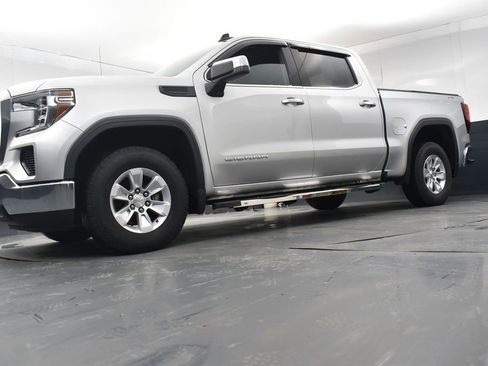 Certified 2022 GMC Sierra 1500 SLE image 24