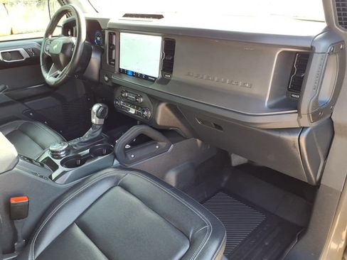 Certified 2025 Ford Bronco Badlands AWD/4WD image 5