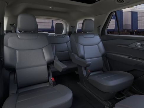 New 2026 Ford Explorer Active w/ Active Comfort Package AWD/4WD image 11