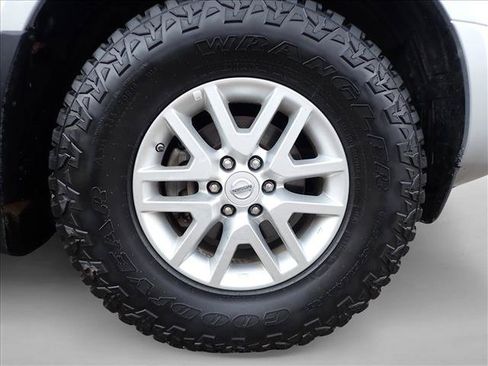 Used 2019 Nissan Frontier SV w/ Value Truck Package AWD/4WD image 7