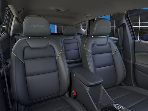 New 2026 Chevrolet Trax ACTIV w/ Driver Confidence Package FWD image 16
