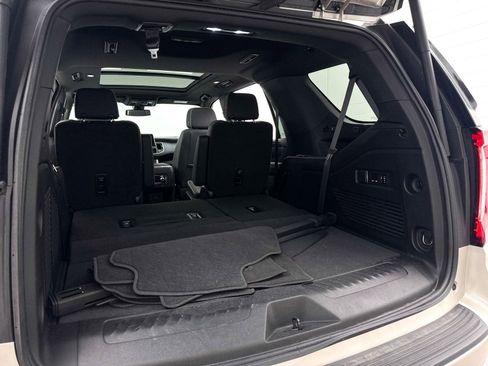 Used 2022 GMC Yukon SLT w/ SLT Premium Package image 31