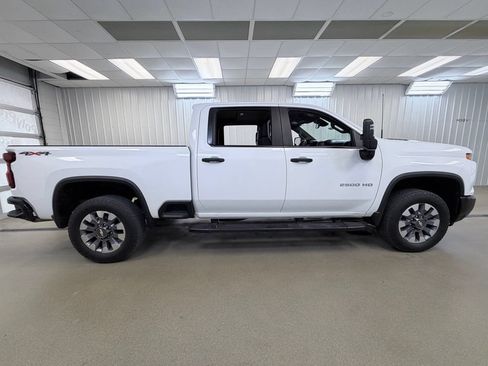Used 2024 Chevrolet Silverado 2500 Custom w/ Custom Value Package AWD/4WD image 7