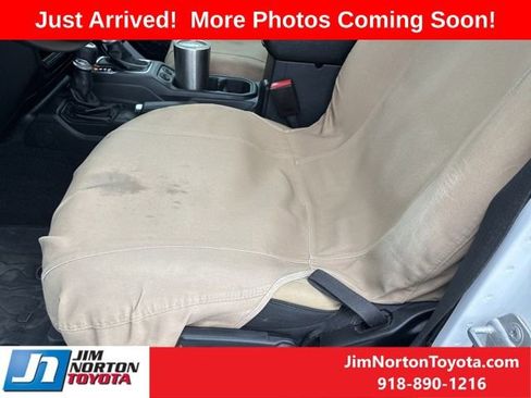 Used 2022 Jeep Gladiator Sport image 7