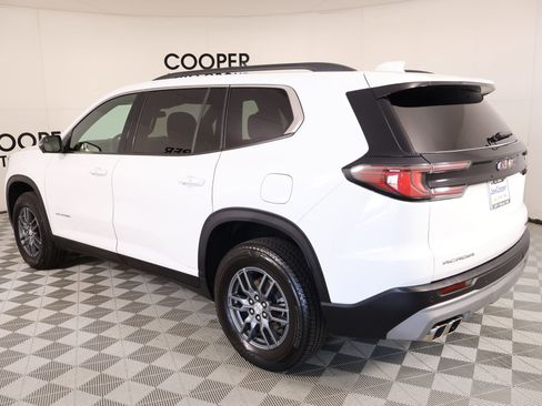 Used 2025 GMC Acadia Elevation image 23