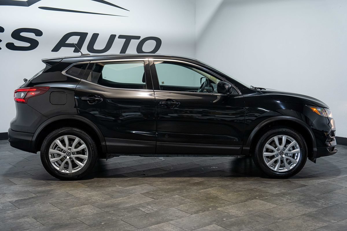 Used 2022 Nissan Rogue Sport S FWD image 20