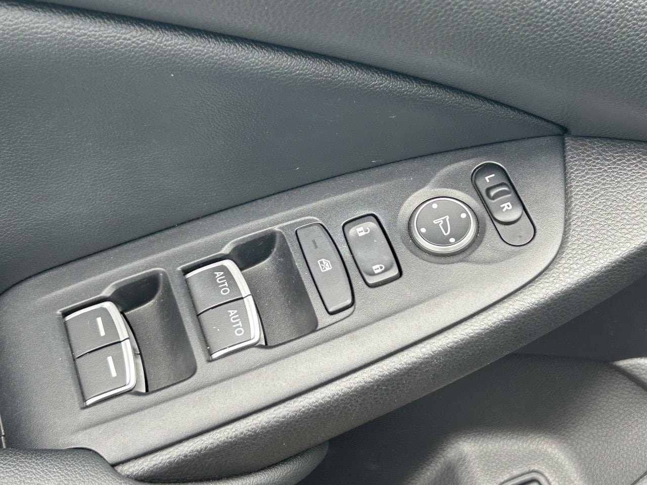 Used 2022 Honda Accord Sport image 26