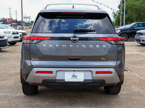 Used 2024 Nissan Pathfinder SL w/ SL Premium Package FWD image 23