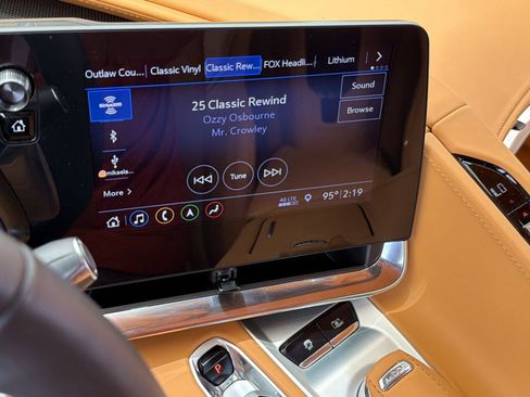 Used 2020 Chevrolet Corvette Stingray Premium Cpe w/ 3LT Preferred Equipment Group RWD image 19