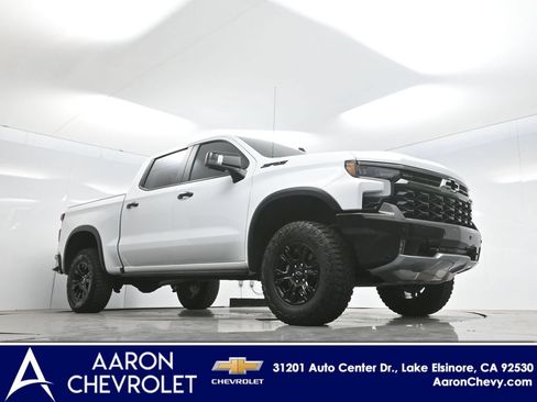 Used 2025 Chevrolet Silverado 1500 ZR2 AWD/4WD image 2