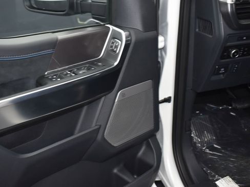 New 2025 Ford F150 Platinum image 9