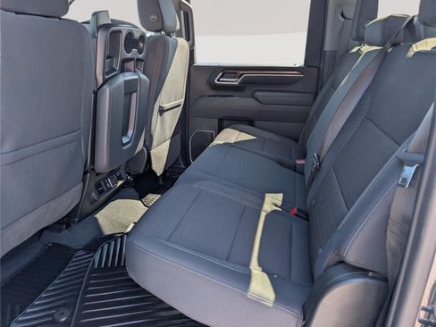 Used 2025 Chevrolet Silverado 2500 LT w/ Convenience Package AWD/4WD image 13