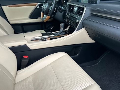 Used 2022 Lexus RX 450h AWD w/ Premium Package image 16