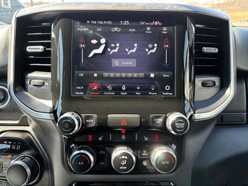 Used 2021 RAM 1500 Big Horn image 34