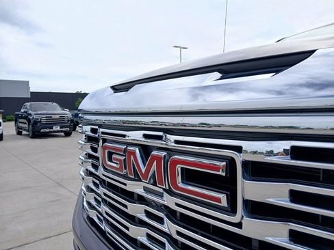 Certified 2023 GMC Sierra 1500 Denali w/ Technology Package AWD/4WD image 36