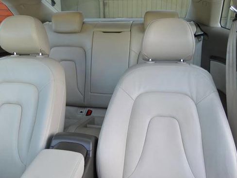Used 2010 Audi A5 2.0T Premium image 17