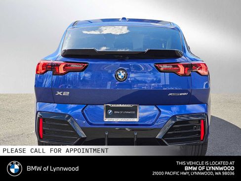 New 2026 BMW X2 xDrive28i w/ Technology Package AWD/4WD image 4
