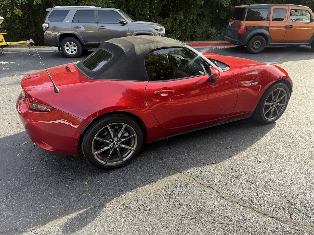 Used 2016 MAZDA MX-5 Miata Grand Touring RWD image 6