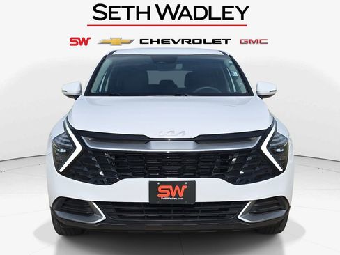 Used 2025 Kia Sportage EX FWD image 2