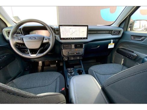 New 2025 Ford Maverick XLT w/ XLT Luxury Package image 7