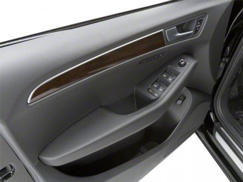 Used 2010 Audi Q5 3.2 Premium Plus image 12