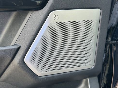 Used 2023 Ford F150 Lightning Platinum image 41