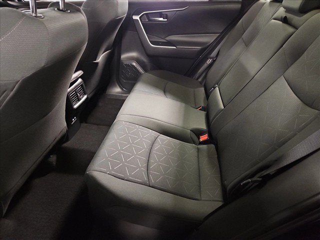 Used 2024 Toyota RAV4 XLE AWD/4WD image 18