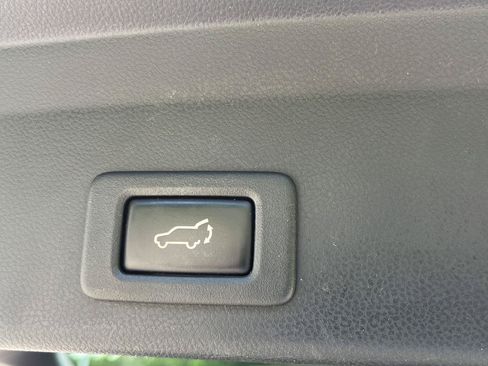 Used 2019 Subaru Ascent Touring AWD/4WD image 29