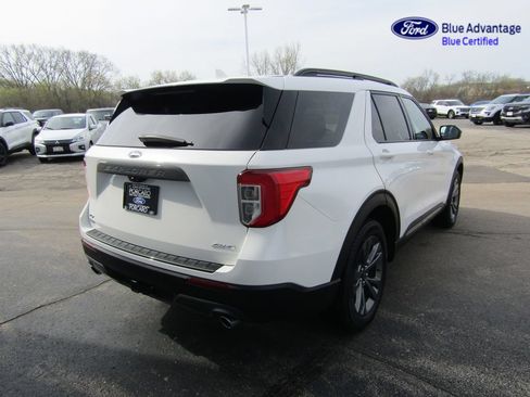 Certified 2023 Ford Explorer XLT w/ Equipment Group 202A AWD/4WD image 7