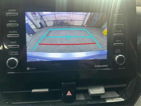 Used 2022 Toyota Camry LE image 33