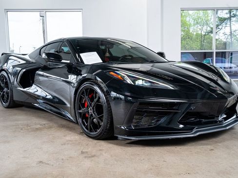 Used 2023 Chevrolet Corvette Stingray Preferred Cpe w/ Z51 Performance Package image 4