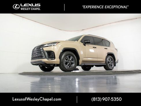 Used 2025 Lexus LX 700h Overtrail image 13