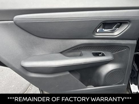 Certified 2024 Nissan Ariya AWD image 15