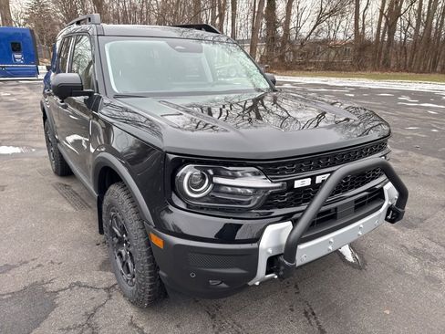 New 2025 Ford Bronco Sport Outer Banks w/ Sasquatch Outer Banks Package AWD/4WD image 1