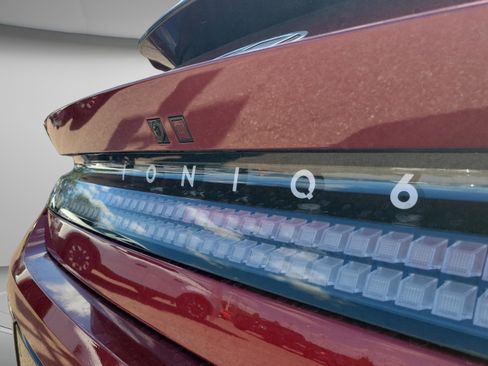 New 2025 Hyundai Ioniq 6 SE image 31