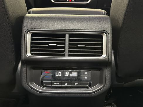 New 2026 Volkswagen Atlas SE AWD/4WD image 33