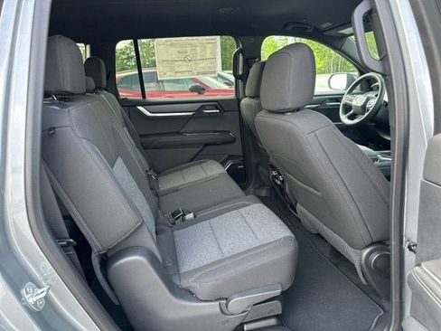 New 2025 GMC Acadia Elevation image 50