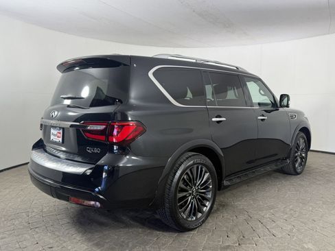 Used 2024 INFINITI QX80 Sensory AWD/4WD image 9